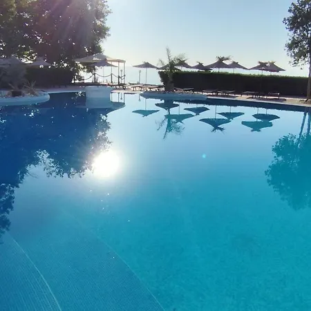 Skyline Sea View - център златни пясъци, първа линия * Golden Sands