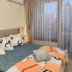 Skyline Sea View - център златни пясъци, първа линия Lejlighed *