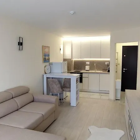 Apartamento Skyline Sea View - център златни пясъци, първа линия *