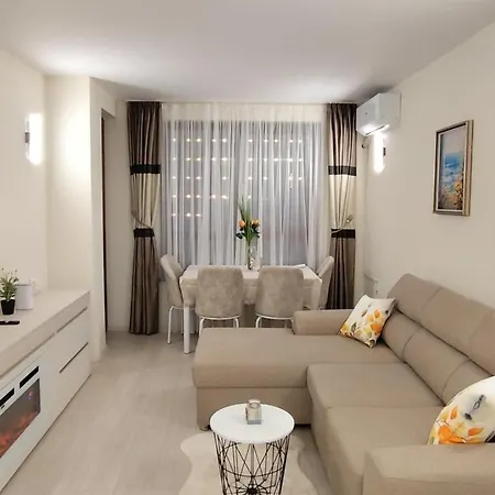 Skyline Sea View - център златни пясъци, първа линия Apartamento Golden Sands