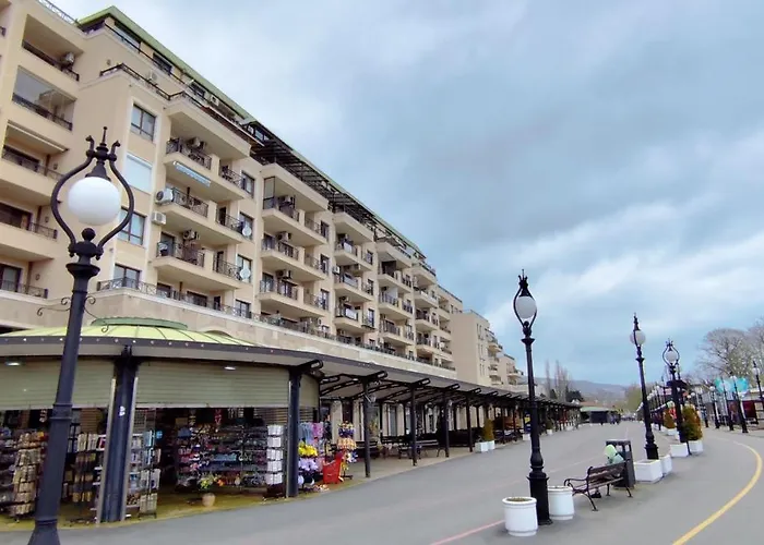 Skyline Sea View - център златни пясъци, първа линия Golden Sands